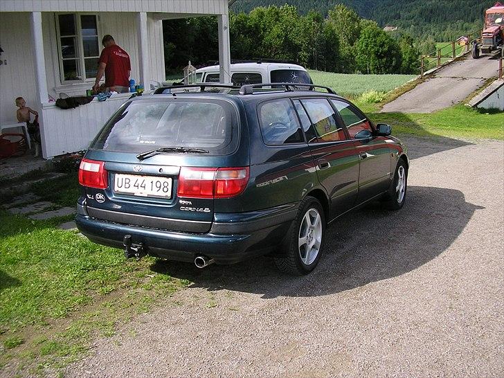 Toyota carina e (solgt) billede 6