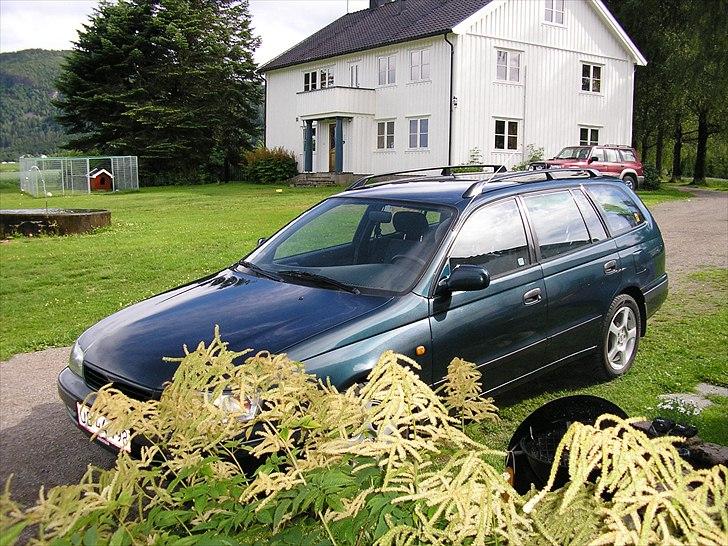 Toyota carina e (solgt) billede 8