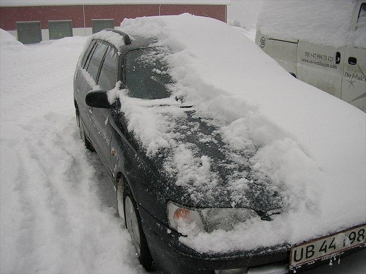 Toyota carina e (solgt) billede 11