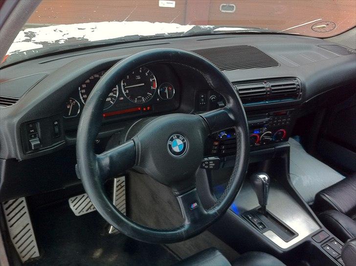 BMW 525 24V (SOLGT) billede 6