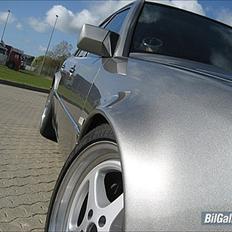 Mercedes Benz w124 300e / 500 look