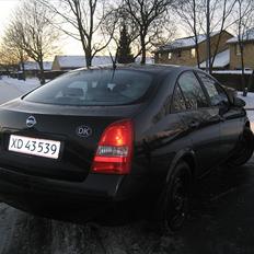 Nissan Primera P12