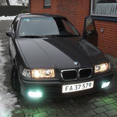 BMW 320i E36