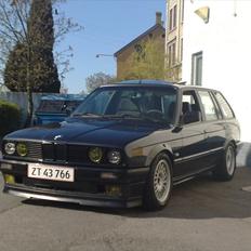 BMW e30 325i Touring (solgt)