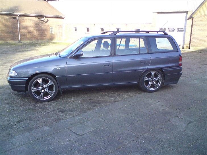 Opel Astra billede 1