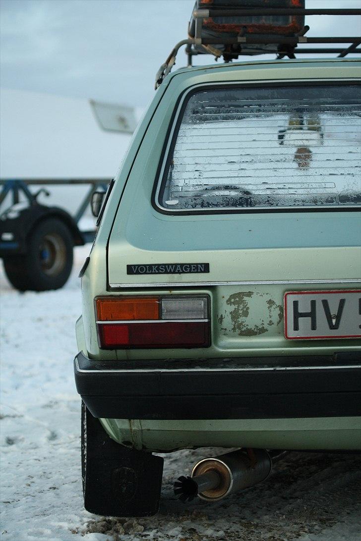 VW Polo Mk1 Retro - Fotosession med Mads Ulsø - Statister: Kalle og jeg :D billede 4