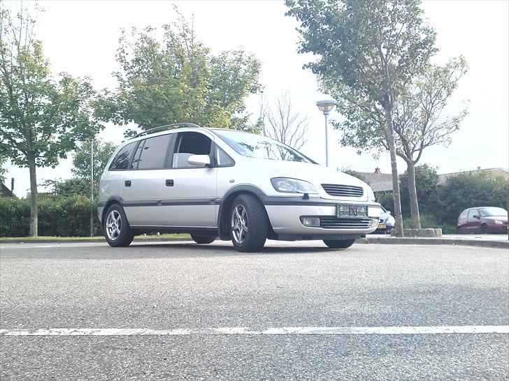 Opel Zafira billede 1