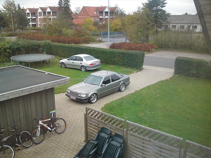 Mercedes Benz w124 300e / 500 look billede 4