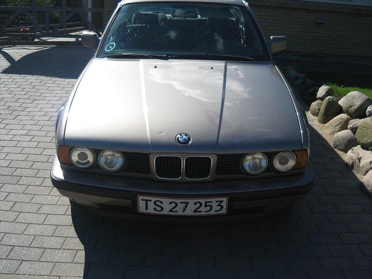 BMW 525(SOLGT) billede 1