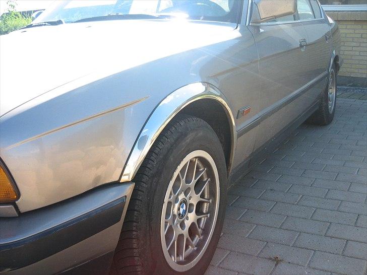 BMW 525(SOLGT) billede 4