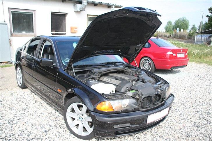 BMW 320i  SOLGT billede 6