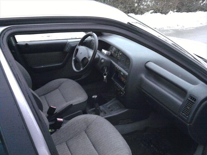 Citroën Xantia 1.6i (SOLGT) billede 12