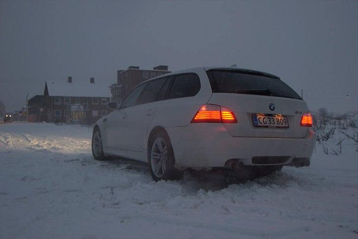 BMW M5, E61 billede 8