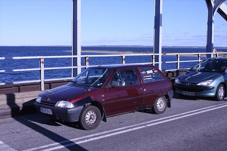 Citroën Ax 1,1 - Så kold er jeg nemlig, skulle jo lige have et billed på oddesund broen, så måtte de andre jo lige vente :P billede 4