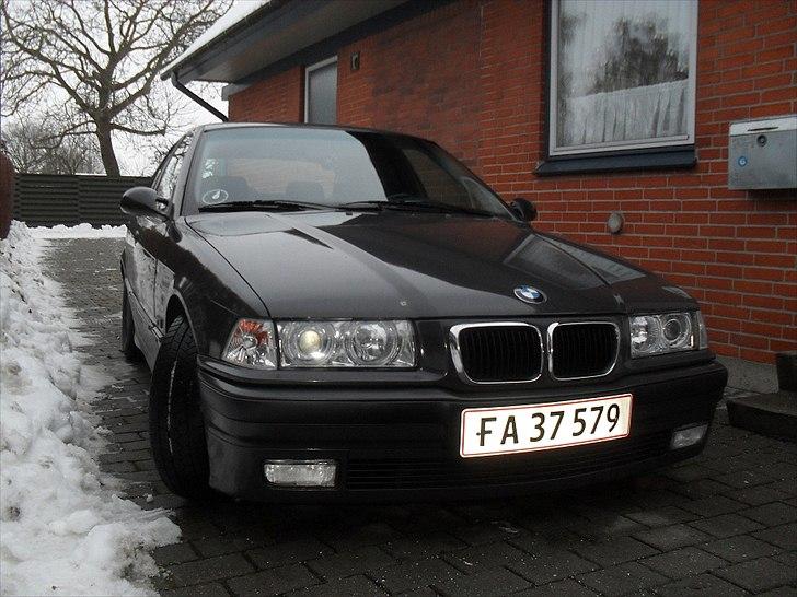 BMW 320i E36 billede 2