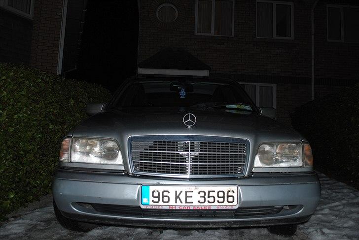 Mercedes Benz c180 billede 1