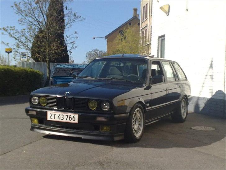 BMW e30 325i Touring (solgt) billede 1