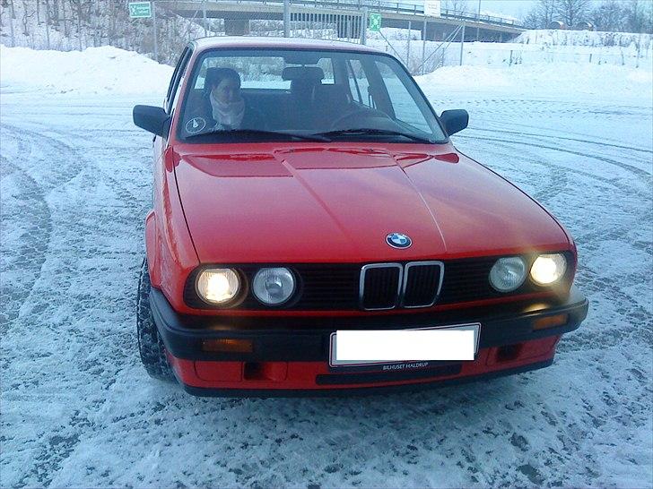 BMW E30 320 solgt billede 1