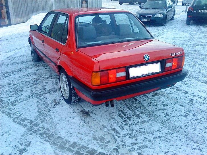BMW E30 320 solgt billede 2