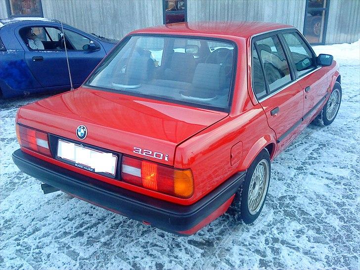 BMW E30 320 solgt billede 3