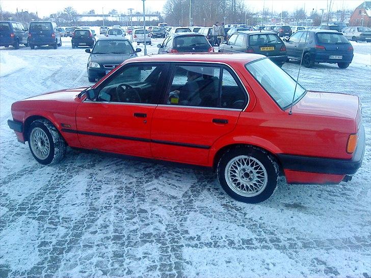 BMW E30 320 solgt billede 5