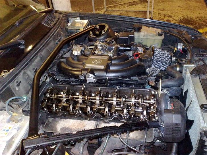 BMW e30 325i Touring (solgt) billede 15