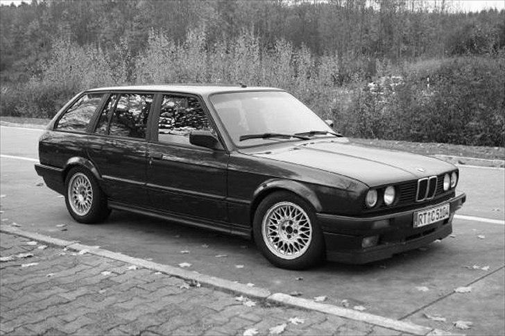 BMW e30 325i Touring (solgt) billede 17