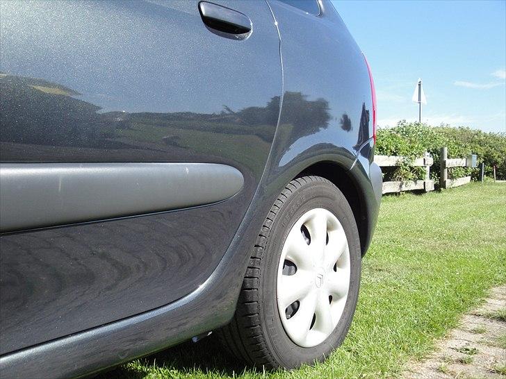 Citroën Xsara Picasso -=SOLGT=- billede 2
