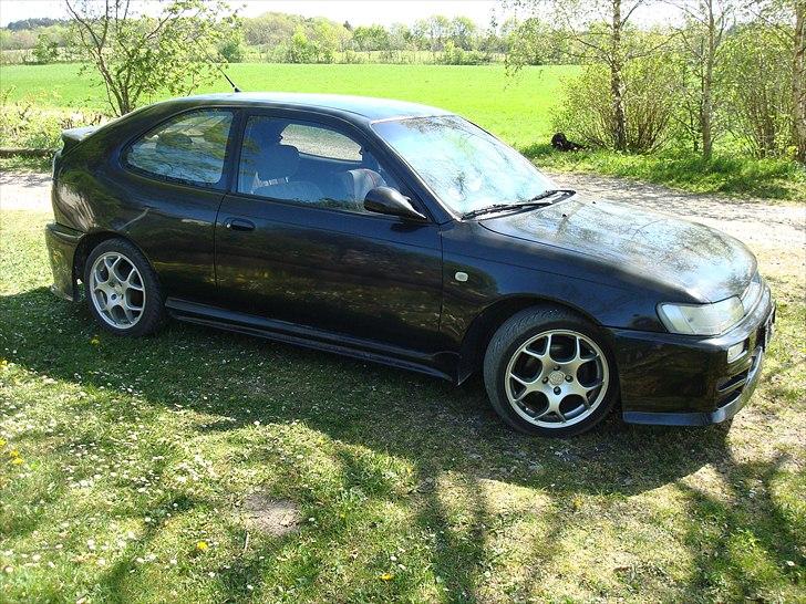 Toyota Corolla E10 16V H/B billede 1