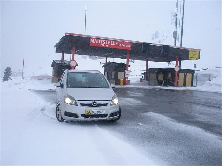 Opel zafira 1,9 cdti (total skadet) billede 9