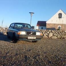 Volvo 240 GL *SOLGT TIL SKROT*