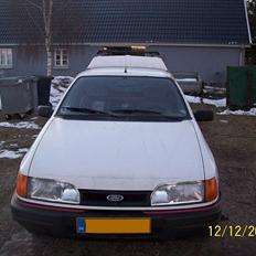 Ford p100 sierra solgt