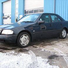 Mercedes Benz C220