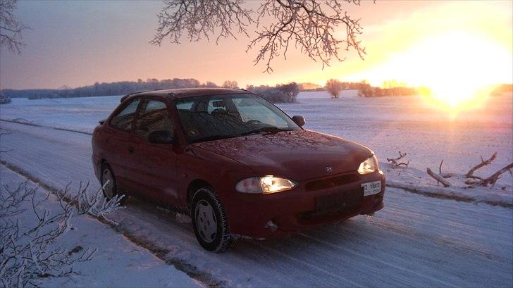 Hyundai accent solgt billede 4