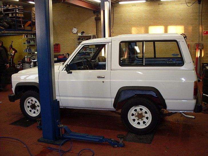Nissan Patrol 3.3 (Solgt) - Da vi var ved og gøre bilen klar til syn..  billede 10