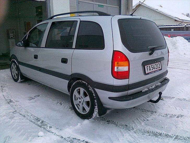 Opel zafira (solgt) billede 4