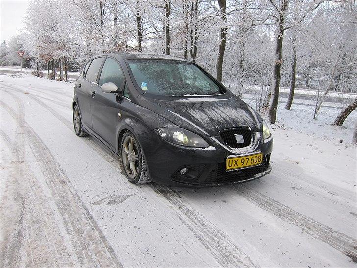 Seat Altea 2.0 TDI FR - Med nye wtec "white" xenon position, står godt til de org. Xenon billede 1