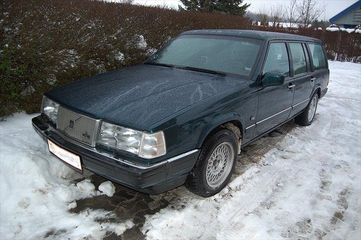 Volvo 960 3,0 stationcar - Så er det vinter og den har fået sine vinterdæk og fælge på. billede 16