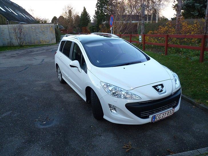 Peugeot 308 SW billede 2
