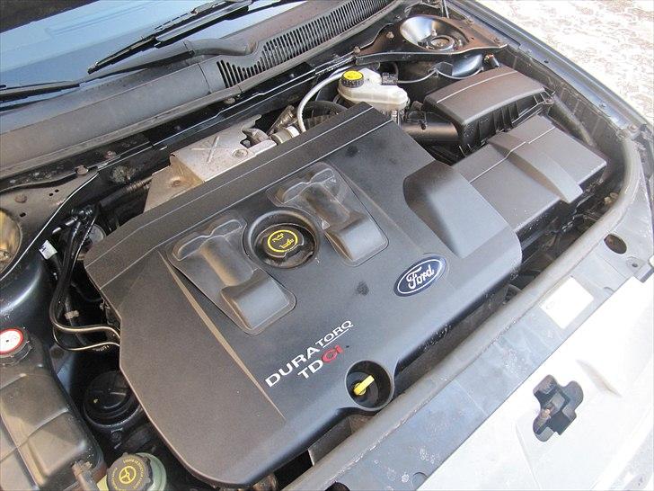 Ford Mondeo 2,0 Ghia TDCI...SOLGT... billede 9
