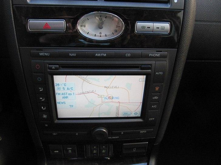 Ford Mondeo 2,0 Ghia TDCI...SOLGT... billede 11