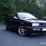 VW Golf 3 1,8 5dr. - SOLGT