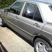 Mercedes Benz 190D