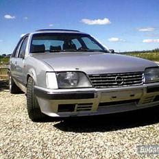 Opel Senator (solgt)