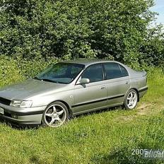 Toyota carina e gti (solgt)