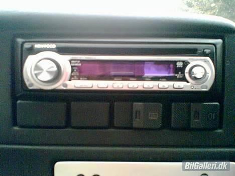 VW Polo Coupé (solgt) - så fik jeg sku råd til lidt anlæg igen.. Kenwood  billede 6