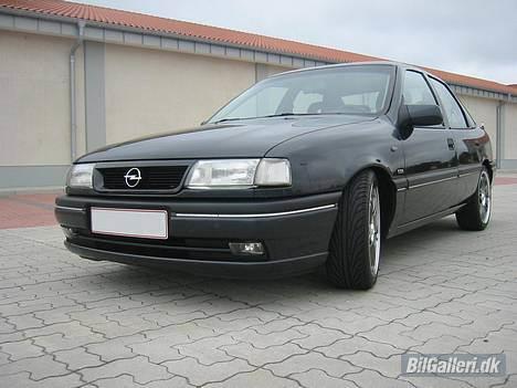Opel Vectra A 2.0i CDX - SOLGT billede 3
