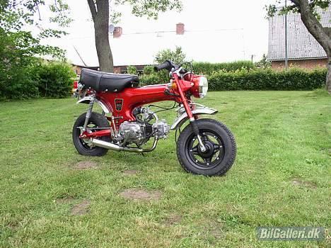 VW Polo (PROJEKT) SOLGT - Fars lille futte :) Honda Dax billede 17