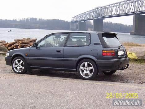 Toyota Corolla 1,3 Solgt billede 18