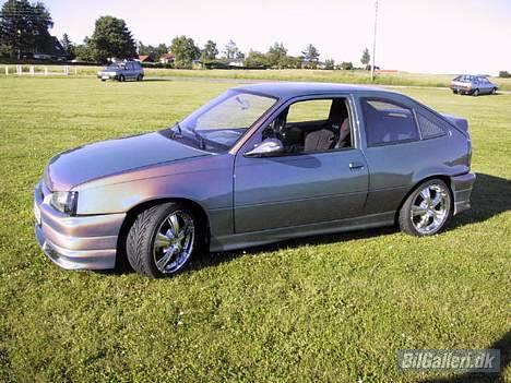 Opel Kadett E 1,6 billede 2